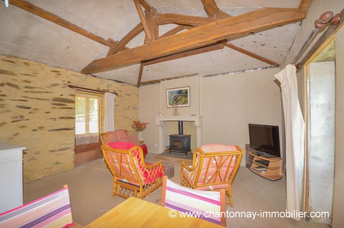MAISON à vendre sur MOUCHAMPS avec 3 pièces