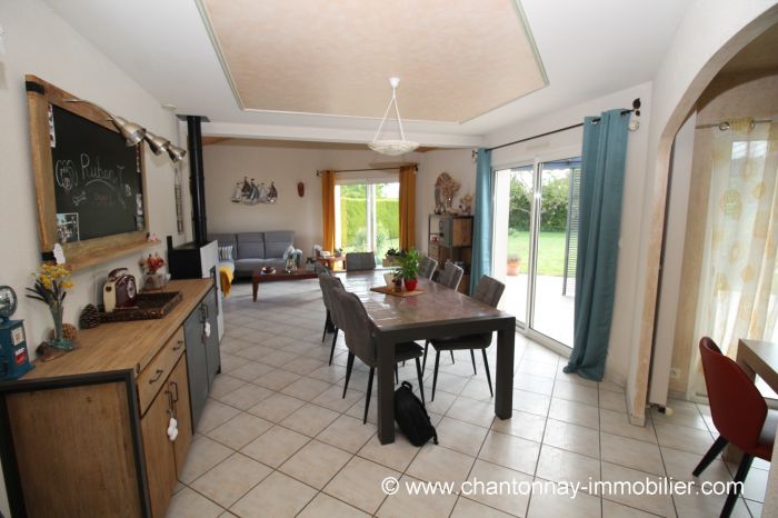 MAISON achat vente CHANTONNAY M6298