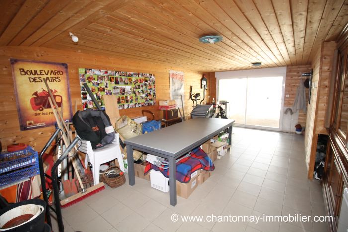 Agrable maison de plain-pied dans environnement calme CHANTONNAY immobilier à vendre au prix de 239000 euros