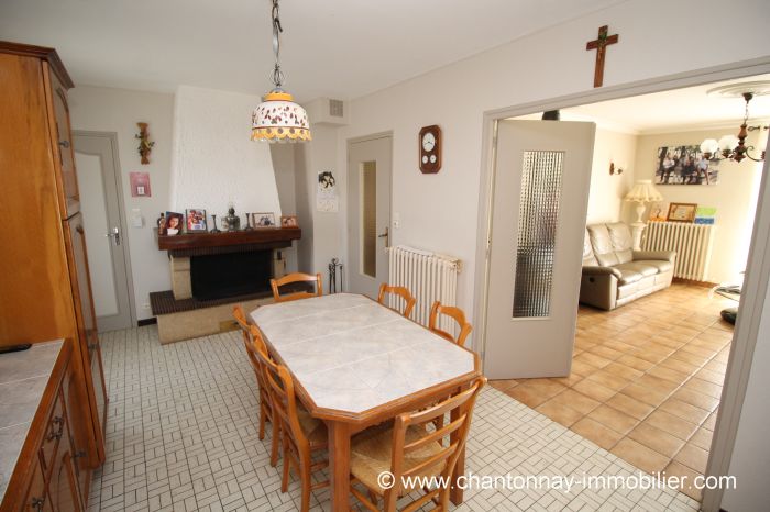 MAISON à vendre sur CHANTONNAY avec 5 pièces