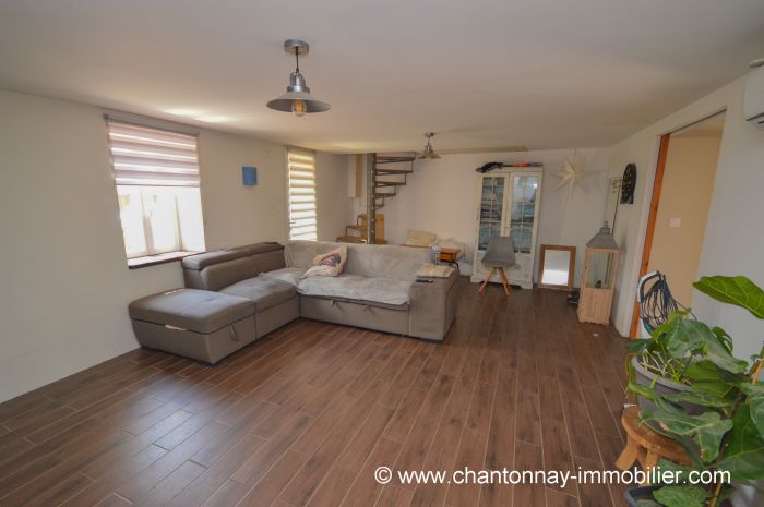 MAISON à vendre sur CHANTONNAY avec 5 pièces