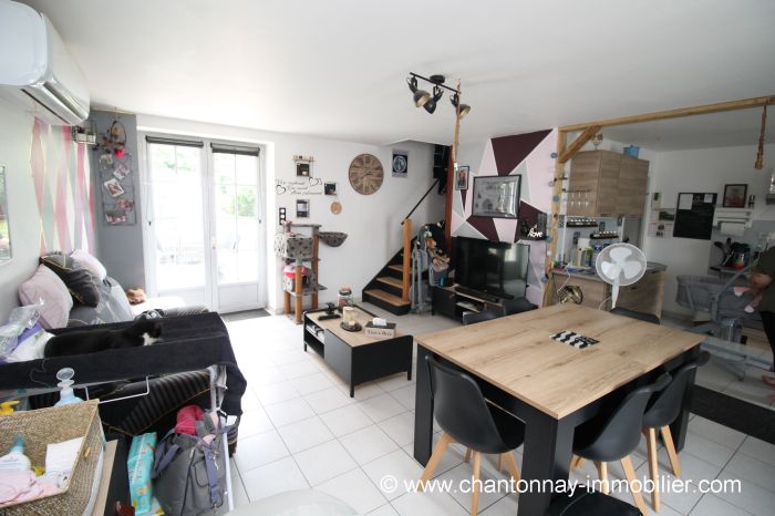 MAISON achat vente CHANTONNAY M6329