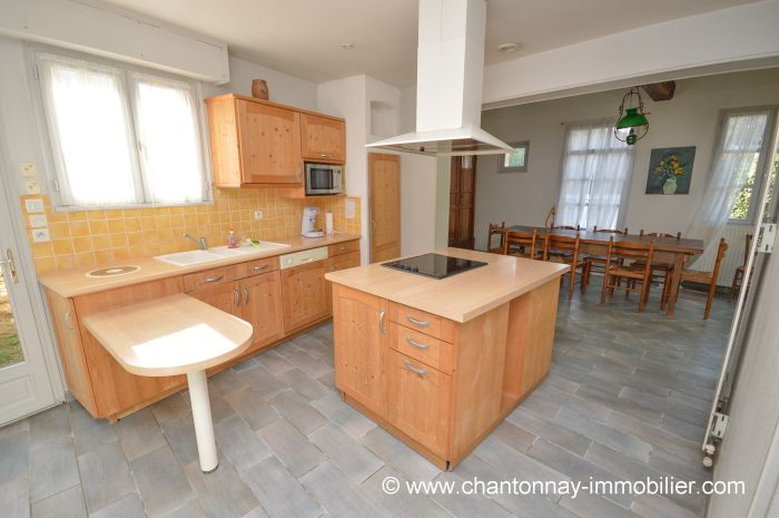 A vendre MAISON sur secteur CHANTONNAY avec 141 m² de surface habitable