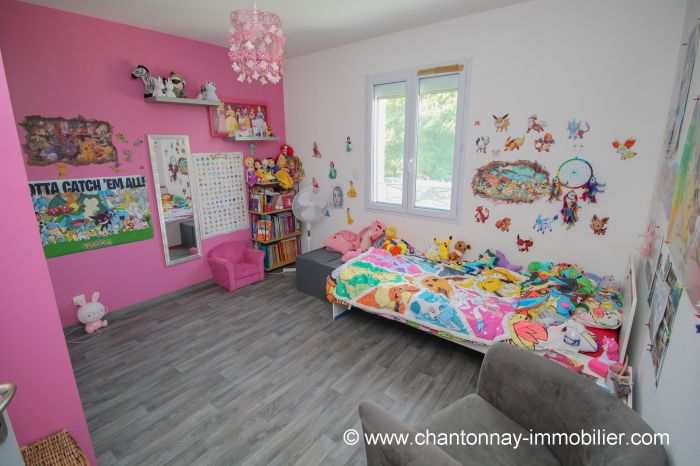 Belles prestations pour cette maison rcente de plain-pied  à vendre LA CAILLèRE-SAINT-HILAIRE au prix de 294000 euros