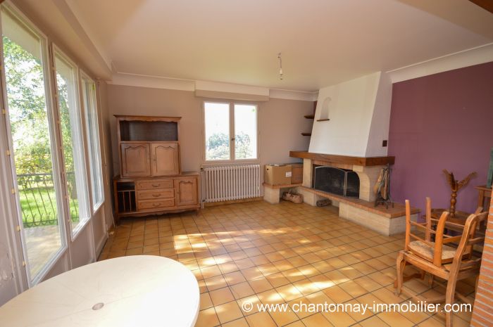 MAISON achat vente CHANTONNAY M6371