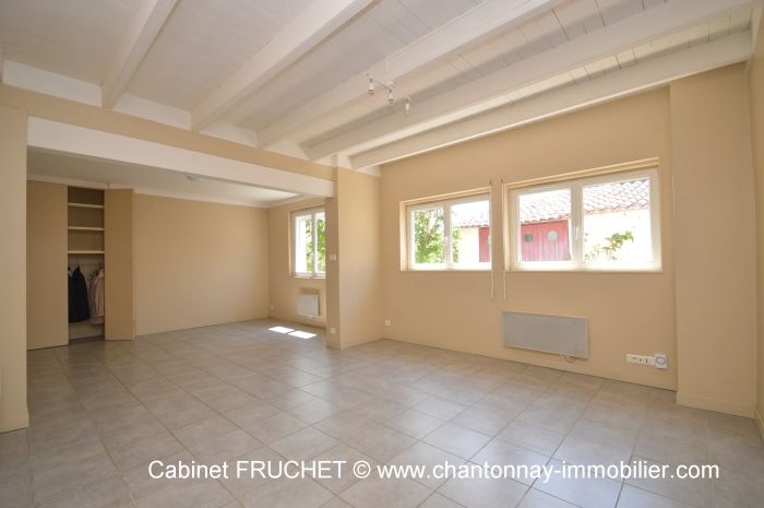 MAISON à vendre sur CHANTONNAY avec 3 pièces