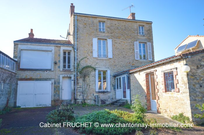 MAISON achat vente CHANTONNAY M6389