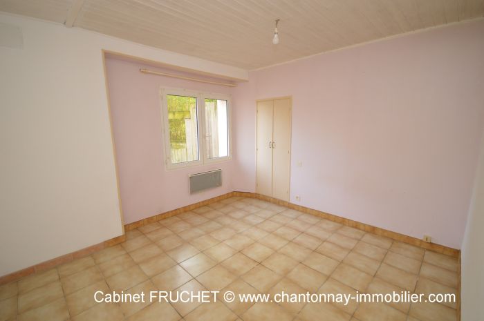 A vendre MAISON sur secteur LA CHTAIGNERAIE avec 70 m² de surface habitable