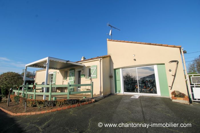 Annonce Cabinet Fruchet EXCLUSIVIT� ! CHANTONNAY - Jolie maison de plain-pied avec 3 à vendre CHANTONNAY prix 180200 euros