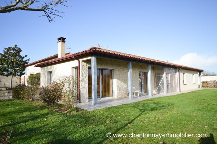 MAISON achat vente CHANTONNAY M6398