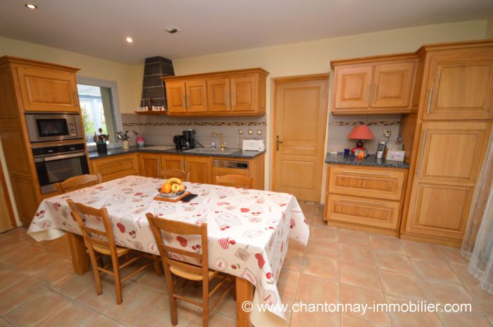 MAISON en vente sur CHANTONNAY M6398 au prix de 299000 euros