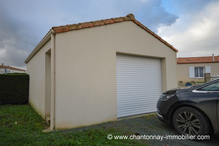 Jolie maison de plain-pied r?cente CHANTONNAY immobilier à vendre au prix de 196100 euros