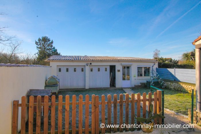 Agrable maison de bourg rnove avec got. CHANTONNAY immobilier à vendre au prix de 149100 euros