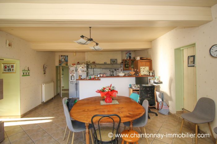 MAISON à vendre sur CHANTONNAY avec 4 pièces