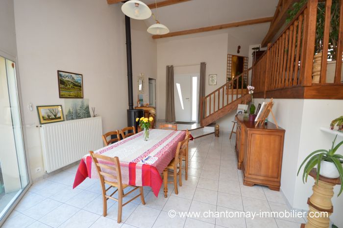 MAISON en vente sur HERBIERS M6411 au prix de 232000 euros