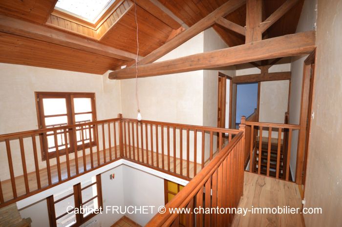 Agrable maison de bourg proche 1er commerces à vendre CHANTONNAY au prix de 184625 euros