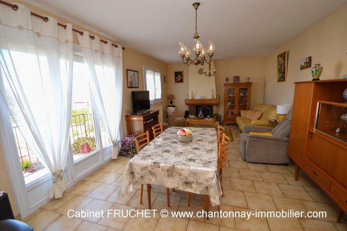 MAISON achat vente CHANTONNAY M6443