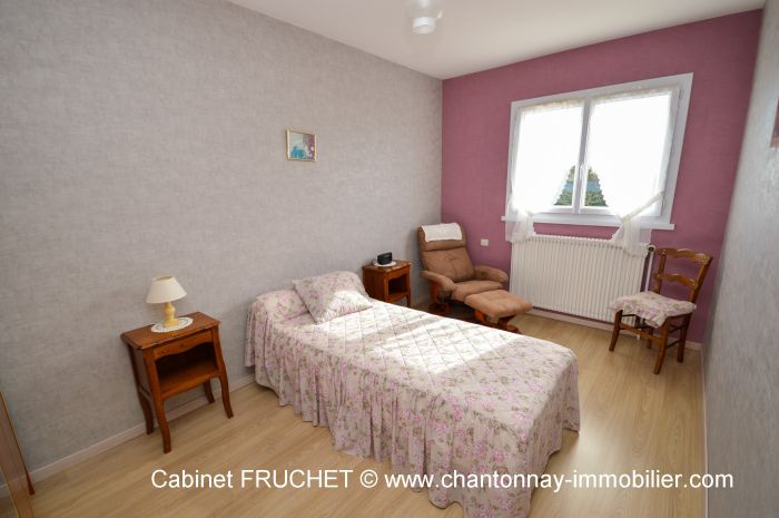 CHANTONNAY - Maison 3-4 chambres + bureau avec un beau terra CHANTONNAY immobilier à vendre au prix de 179350 euros