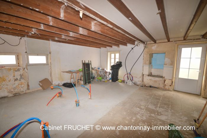 MAISON en vente sur LA CH?TAIGNERAIE M6448 au prix de 49500 euros