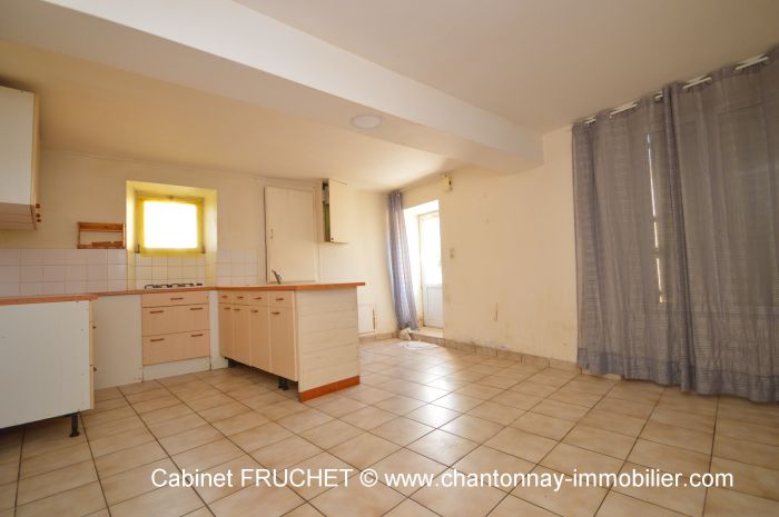 MAISON à vendre sur CHANTONNAY avec 4 pièces