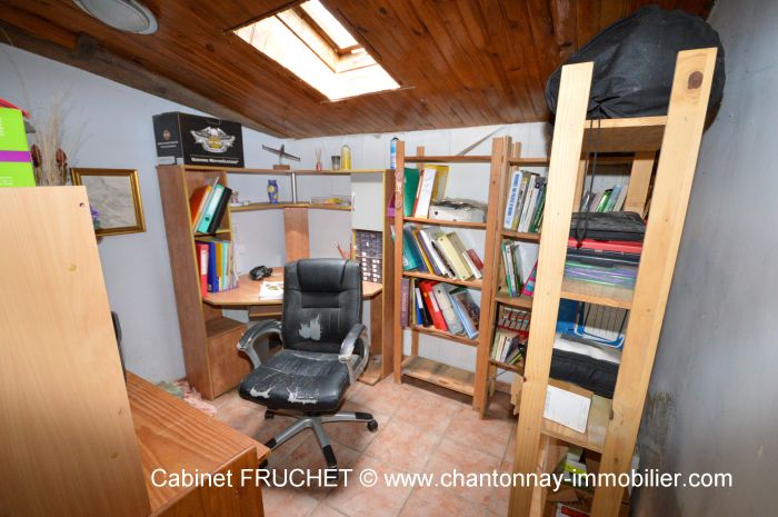 Jolie maison en campagne.  BOURNEZEAU immobilier à vendre au prix de 148400 euros
