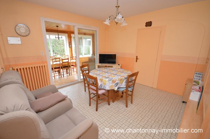 MAISON achat vente CHANTONNAY M6474