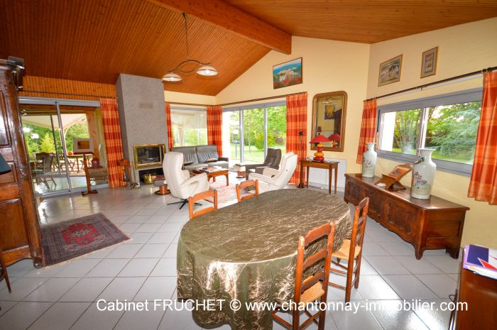 MAISON à vendre sur CHANTONNAY avec 6 pièces