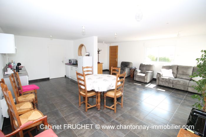 A vendre MAISON sur secteur LE BOUPèRE avec 86 m² de surface habitable