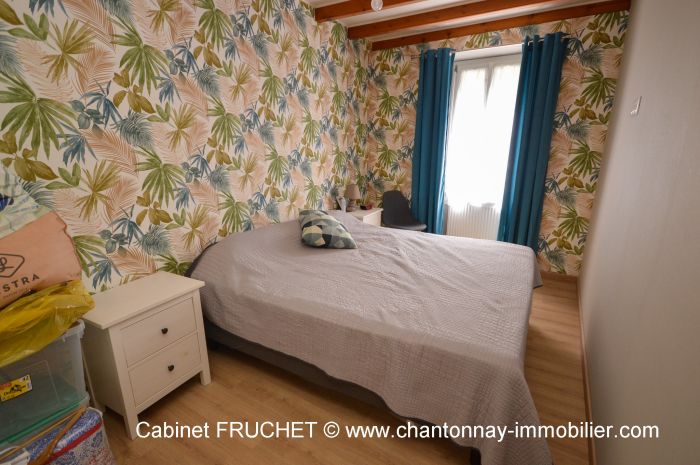 MAISON achat vente CHANTONNAY M6519