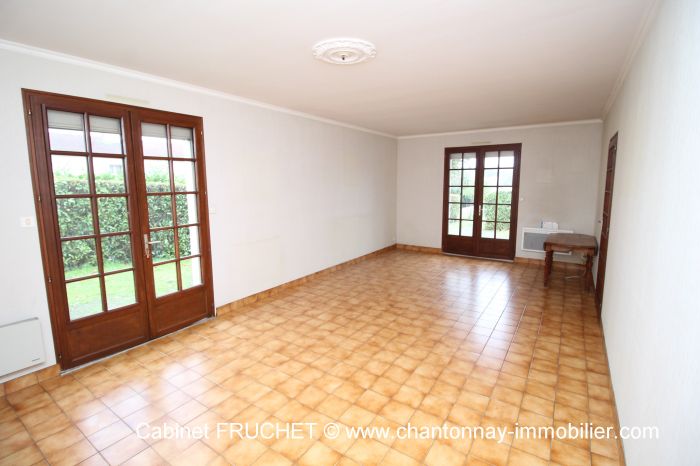 MAISON achat vente CHANTONNAY M6528
