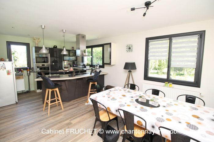 MAISON achat vente CHANTONNAY M6530