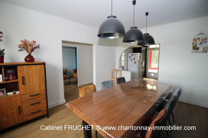 A vendre MAISON sur secteur CHANTONNAY avec 130 m² de surface habitable