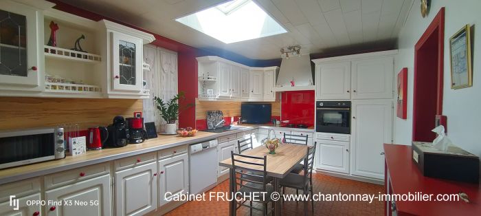 A vendre MAISON sur secteur SAINT-VINCENT-STERLANGES avec 136 m² de surface habitable