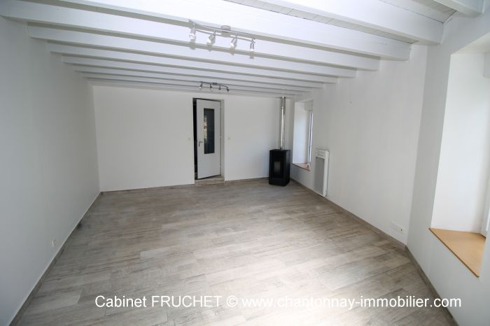 MAISON à vendre sur LE BOUPèRE avec 3 pièces