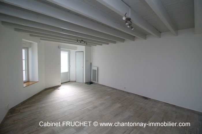 A vendre MAISON sur secteur LE BOUPèRE avec 108 m² de surface habitable