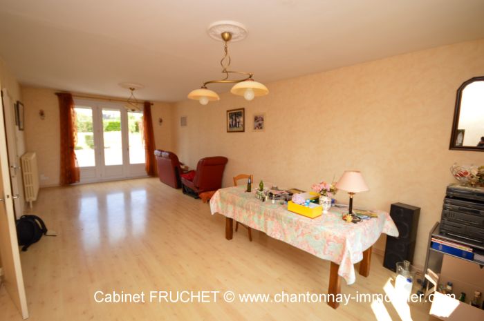 10 minutes LES HERBIERS - Charmante maison 3 chambres avec t à vendre CHAMBRETAUD au prix de 168800 euros