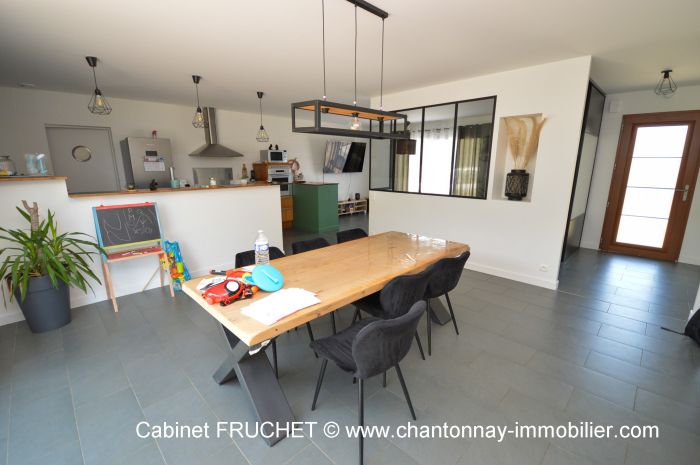MAISON à vendre sur LA CAILLèRE-SAINT-HILAIRE avec 4 pièces