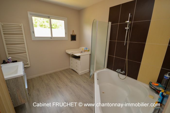 LA CAILLERE SAINT HILAIRE - Trs jolie maison de plain-pied  LA CAILLèRE-SAINT-HILAIRE immobilier à vendre au prix de 241500 euros