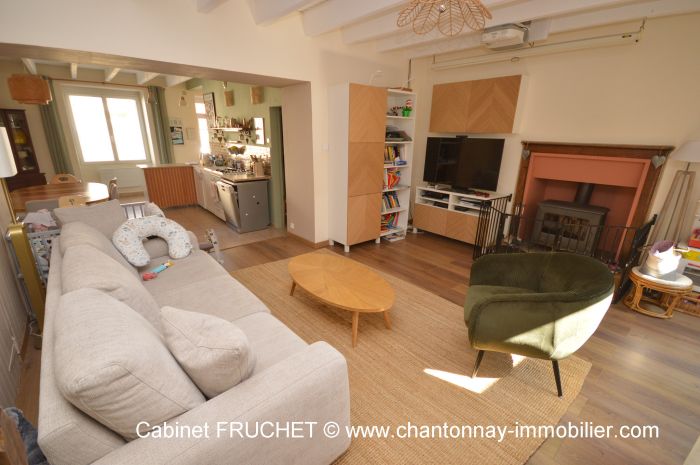 MAISON à vendre sur SAINT-HILAIRE-LE-VOUHIS avec 4 pièces