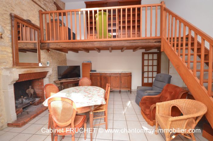 MAISON achat vente CHANTONNAY M6656