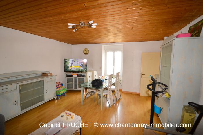 MAISON achat vente CHANTONNAY M6657
