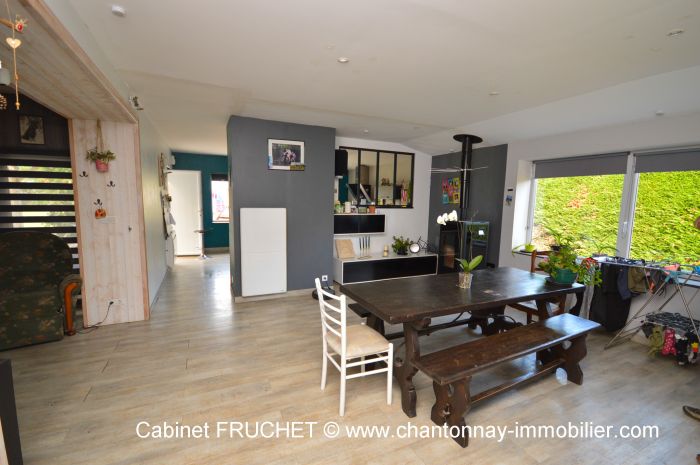 MAISON à vendre sur CHANTONNAY avec 4 pièces