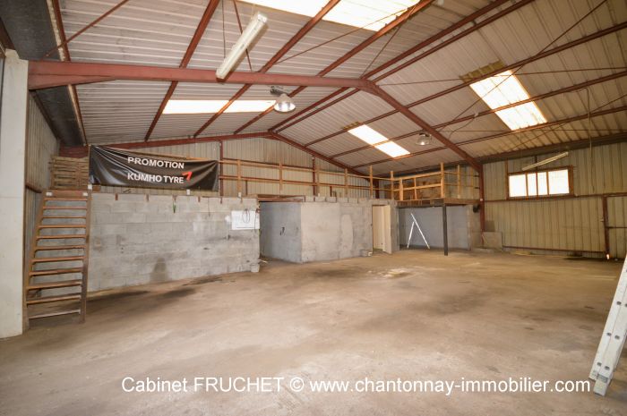 LOCAL COMMERCIAL photos des pièces du bien M6667 au prix de 211000 euros