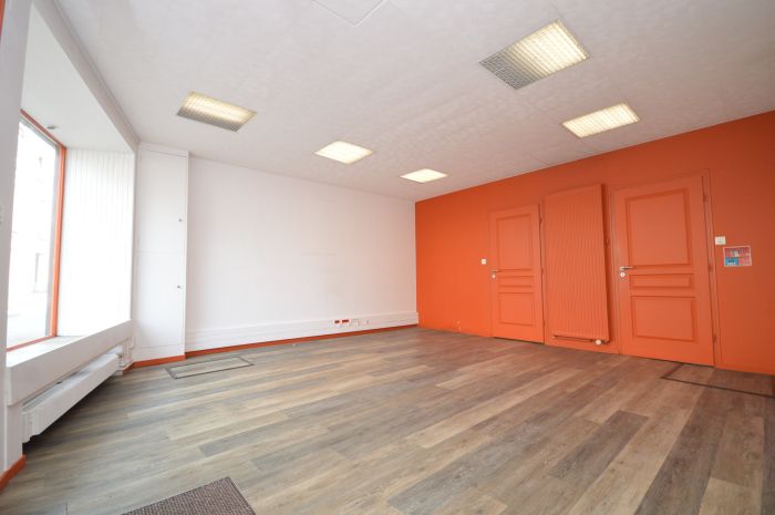 LOCAL COMMERCIAL à vendre