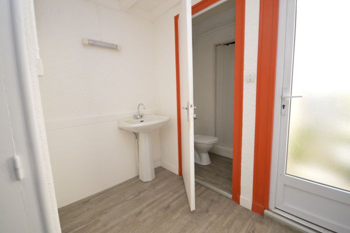 CHANTONNAY centre, local commercial ou professionnel A LOUER CHANTONNAY immobilier à vendre au prix de 500 euros