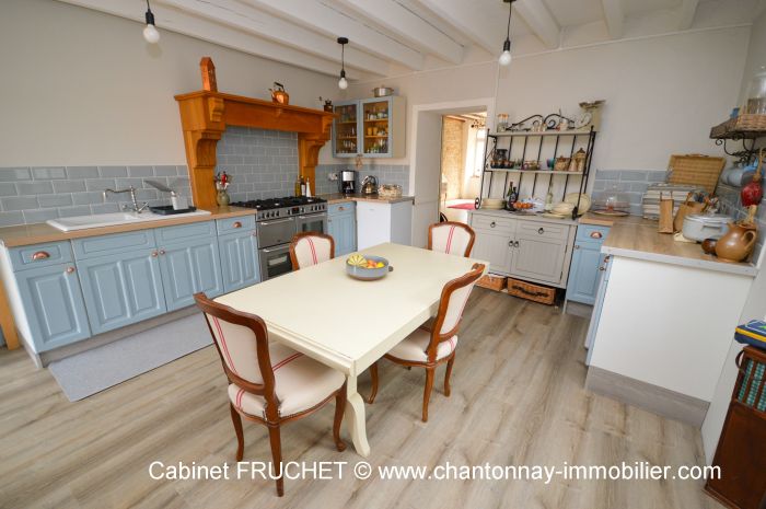 MAISON à vendre sur LA CAILLèRE-SAINT-HILAIRE avec 4 pièces