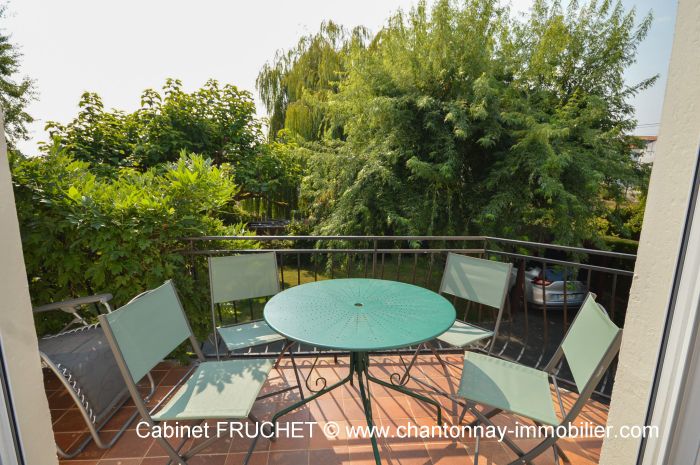 CHANTONNAY en centre ville - Jolie maison de famille avec un à vendre CHANTONNAY au prix de 262500 euros