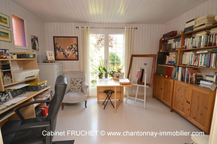 CHANTONNAY en centre ville - Jolie maison de famille avec un CHANTONNAY immobilier à vendre au prix de 262500 euros