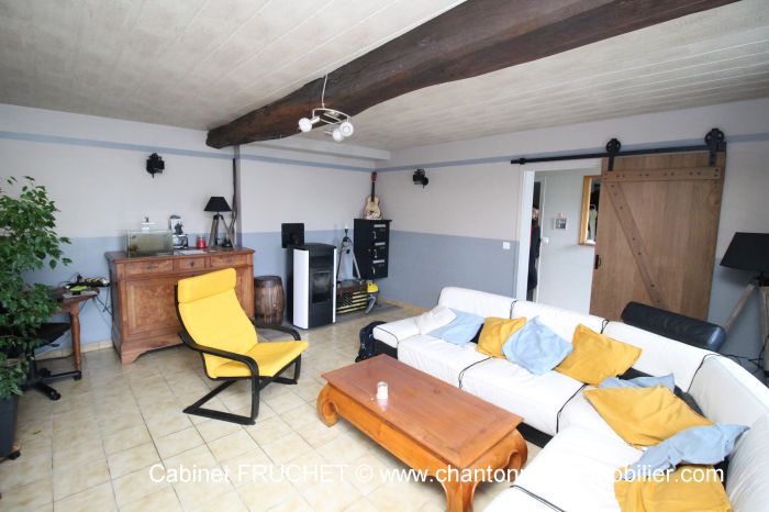MAISON achat vente CHANTONNAY M6686