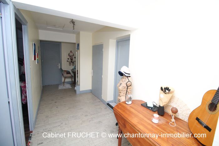 AXE CHANTONNAY - POUZAUGES  Charmante maison de famille dans à vendre CHANTONNAY au prix de 176500 euros